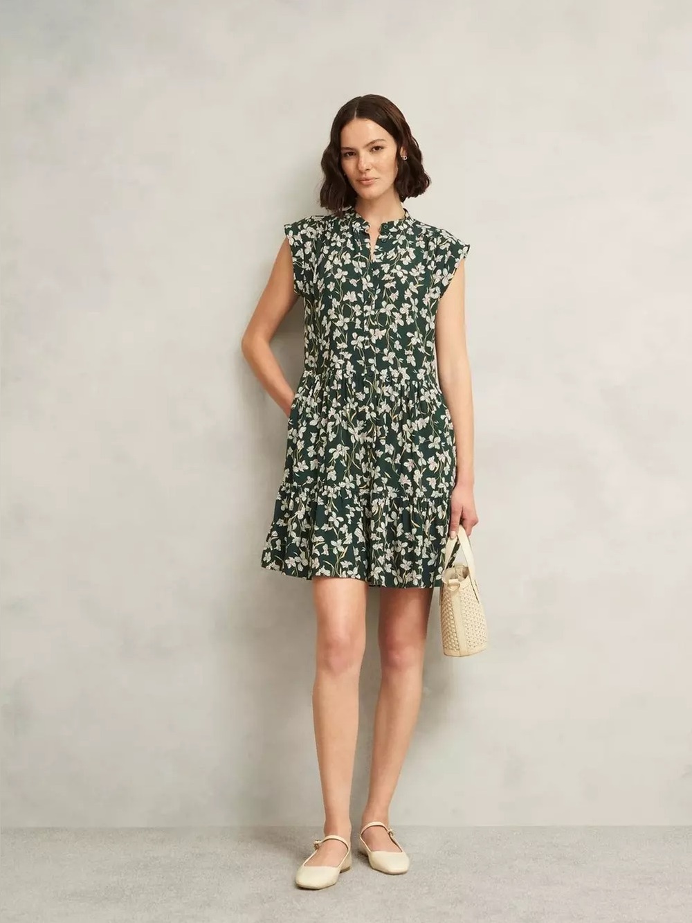 Hobbs London Green Floral Print Layla Dress
Flowy Breezy